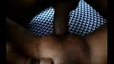 Big boobs Delhi aunty invites neighbor when home alone