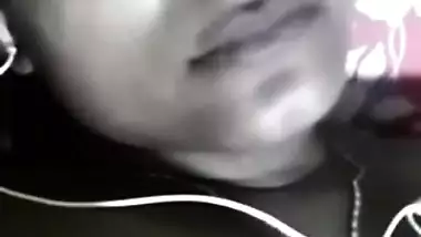 Desi Beautiful Girl Showing Her Boob on Imo video call-2