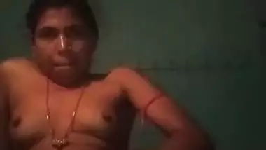 Village girl fingering pussy selfie record