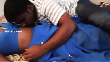 Indian bhabhi home sex with nextdoor lover