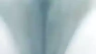 Cute village girl exposes her nude XXX curves in hot Desi video