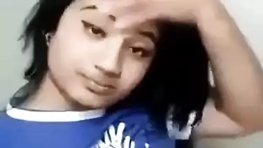 Desi Cute Chubby Girl Selfplay