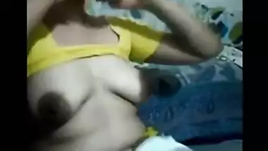 XXX Indian girl is possessor of juicy boobs with sexy big nipples