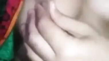 Bd Barishal Bhabhi Showing Boobs And Pussy