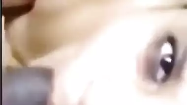 Desi bhabi sucking bf cock