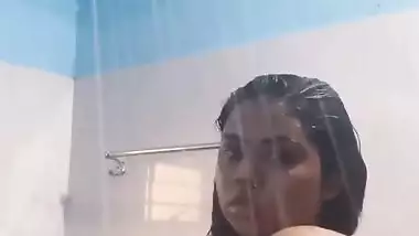 Oasi das latest video