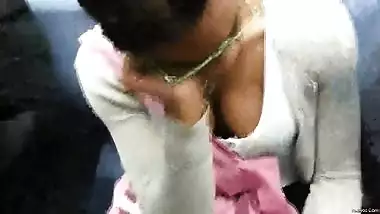 downblouse on train hd vdo