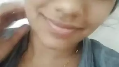 Desi hot girl ka nipple