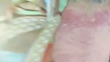 Bhabhi Showing her Pussy