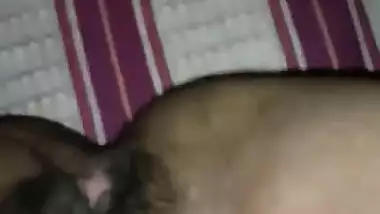 Hairy Indian pussy licking MMS video